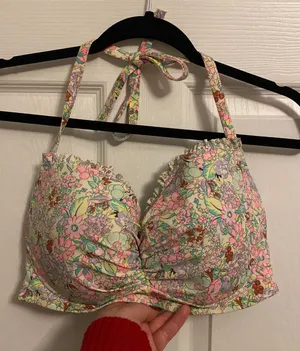 Victoria's Secret Swim Top thumbnail 1