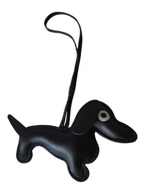Black & Tan Faux Leather Dachshund Dog Bag Charm Purse Keychain thumbnail 3