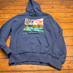 The‎ North Face Graphic Hoodie Sweatshirt Blue Desert Landscape Print women S thumbnail 1