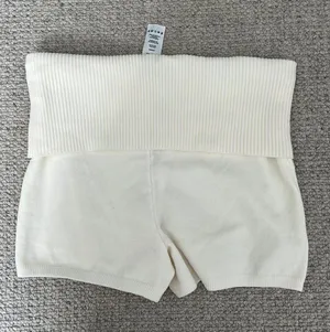 cream sweater set thumbnail 6