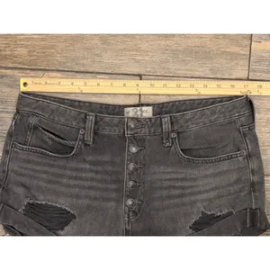 We The Free Free People Distressed Denim Shorts Washed‎ Black Size 31 Button Fly thumbnail 6