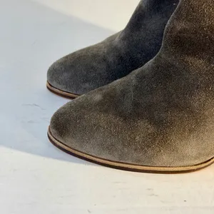 Karl Lagerfeld Provence Gray Suede Cowboy Ankle Boots thumbnail 5