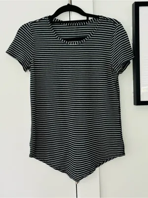 Lululemon Love Crew III SS Tshirt Hype Stripe Black White size 6 thumbnail 3