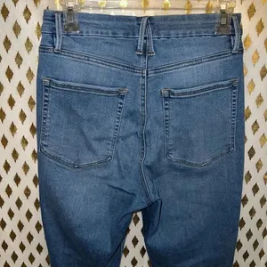 Good American jeans skinny stretchy light wash denim Khloe Kardashian size 10 thumbnail 4