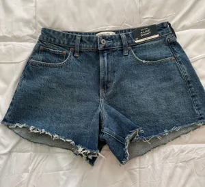Abercrombie Mid-Rise A-Line Shorts Curve Love thumbnail 1