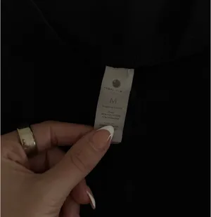 Black Full thumbnail 2