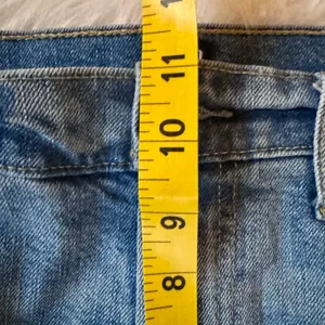 Gap (6S) High Rise Straight Leg Denim with minimal distressing thumbnail 7