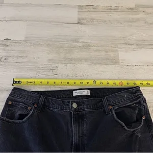 Abercrombie & Fitch The 90s Straight Ultra High Rise Jeans‎ Black Distressed thumbnail 13