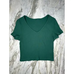 Green Ribbed Short Sleeve V Neck Crop T-Shirt Top Size Small thumbnail 2