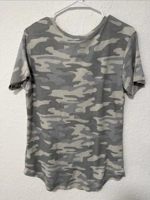 Z SUPPLY Soft Camo Womens T-Shirt Size Medium thumbnail 2