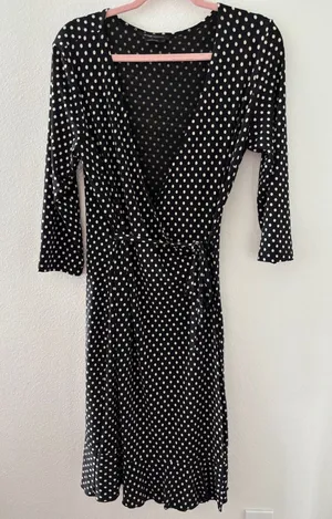BCBGMAXAZRIA Polka Dot Wrap Dress Black White‎ 3/4 Sleeve Ruffle Hem Large thumbnail 1