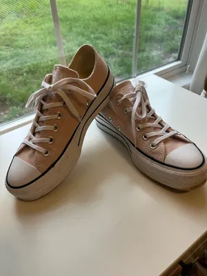 Pink Converse Low-Top thumbnail 2