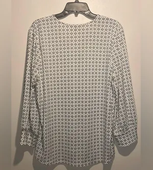 Adrianna Papell- Geometric Pattern Hi Low Black White Gathered Cuffs Top- Size L thumbnail 2