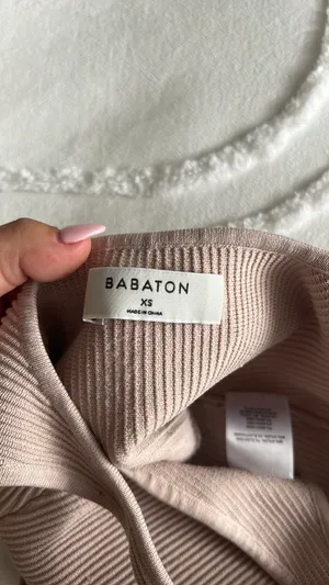 Aritzia Babaton Top thumbnail 2