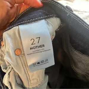 MOTHER The Looker Ankle Fray Jeans In Cat Attack 27 High Rise thumbnail 9