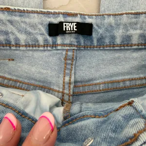 Frye Straight Leg Jeans Women 28 Light Blue High Rise Denim Classic Minimalist thumbnail 8