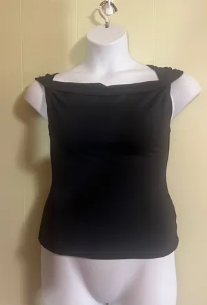 Aritzia Black Stretch Top Size L thumbnail 1