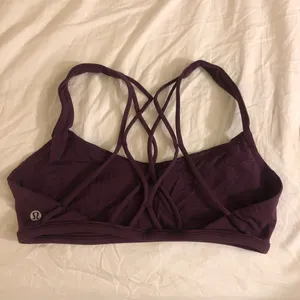 Lululemon Strappy Back Sports Bra thumbnail 4