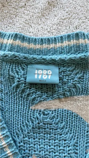 Taylor Swift 1989 Cardigan thumbnail 5
