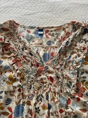 Old Navy Top thumbnail 2
