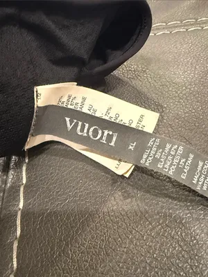 Vuori Black Strappy Wireless Sports Bra xl thumbnail 3