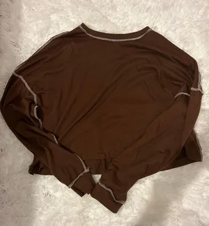 Long Sleeve Crop Top thumbnail 1