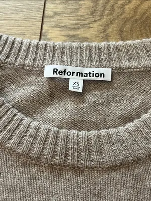 REFORMATION 👢Tan Crew Sweater - Cashmere Fabric - Size XS thumbnail 2