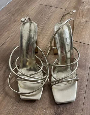 Gold Strappy Heels Size 9 thumbnail 1