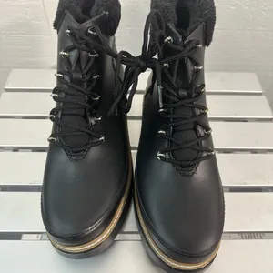 Marc Fisher Black Lined Rubber Fairly Waterproof Winter Lace Up Boots SZ… thumbnail 2