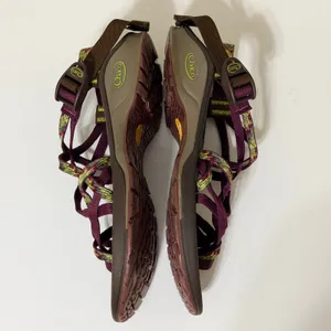 Chacos Z/Cloud X2 Women Strappy Sandals Vibram Sole Purple Maroon Multi Size 7 thumbnail 5