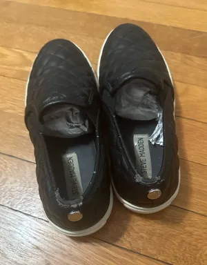 Steve Madden Slip-On Sneakers thumbnail 2