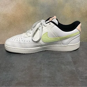 Nike Court Vision White/Green Women's Leather Tennis Shoes Size 9 thumbnail 11