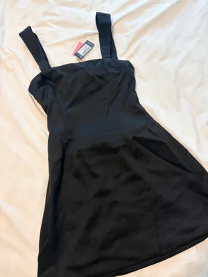 Pretty Little Thing Bow Black Dress Twill Cut-Out thumbnail 4