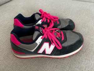 New Balance 574 Sneakers Women’s thumbnail 1