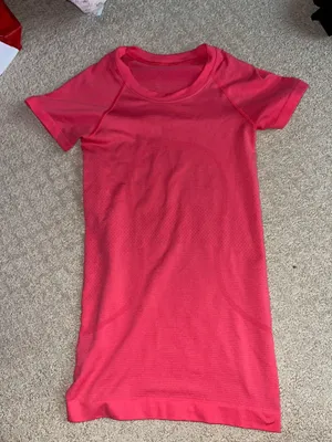 Lipgloss Lululemon Swiftly Tech Short Sleeve thumbnail 2