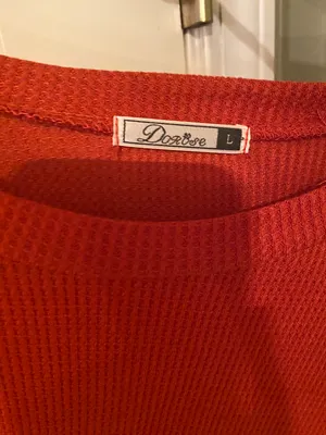 Dark Orange Lace Long Sleeve Size L thumbnail 2