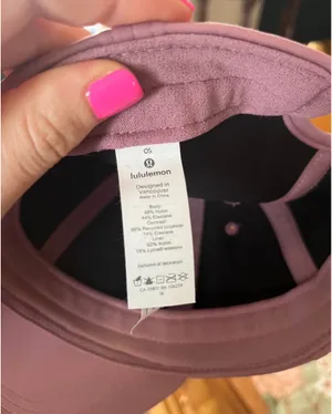 Purple lululemon hat thumbnail 2
