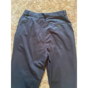 L.L. Bean Black Pleated Front Trouser Pants High Rise Relaxed Fit Structured thumbnail 4