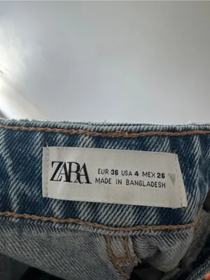 Zara High Rise Distressed Mom Jeans Size 4 thumbnail 5