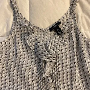 White House Black Market Crop Top 3-Pack women sz S thumbnail 9