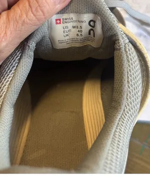 Size 8.5 On Cloud Gray/Cream Helion Cloud Tec Speedboard Running Shoes thumbnail 8