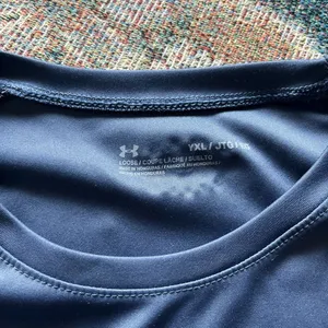 Under Armour Youth XL Navy Performance Logo Athletic Loose Fit Gym Training Tee thumbnail 13