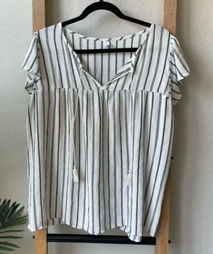Old Navy Striped V-Neck Striped Peasant Blouse in White thumbnail 1