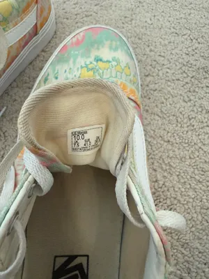 Tie-Dye Vans thumbnail 6
