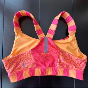 Mondetta Sports Bra Sz. Medium thumbnail 2