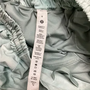 lululemon Hotty Hot Low/Rise Shorts With A 4” Inseam thumbnail 4