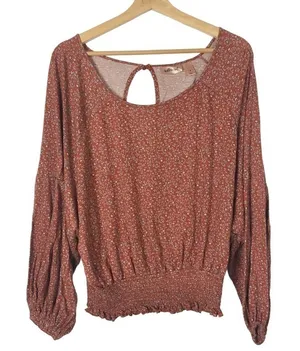 Willow + Root Red Ditsy Floral Open Back Smocked Waist Long‎ Sleeve S thumbnail 1