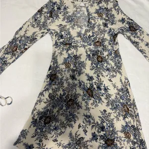 American Eagle Outfitters Blue and Brown Floral Dress thumbnail 5