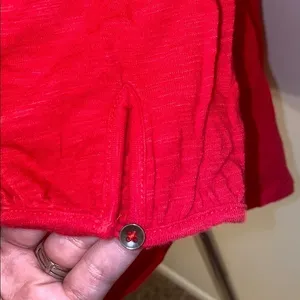 🎀 3/$20 Gap women’s small Henley‎ red knit blouse thumbnail 4