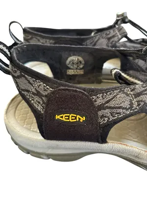 KEEN Women's Venice H2 Sandal Size 7.5 Gray Black Snakeskin Print Waterproof thumbnail 4